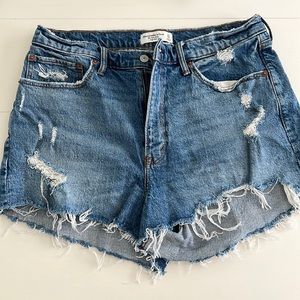 Abercrombie Curve Love High Rise Shorts